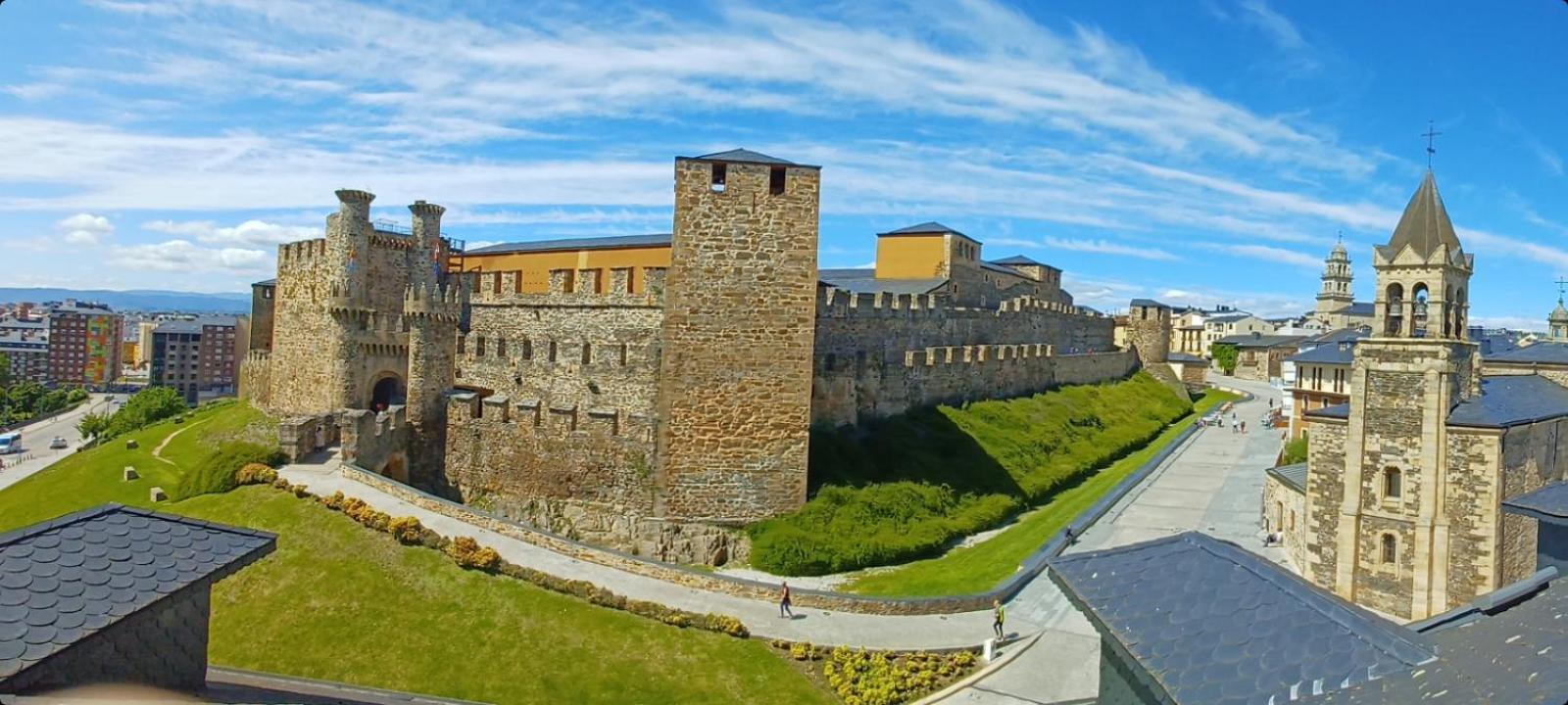 Apartamento Castillo Ponferrada. Zewnętrze zdjęcie